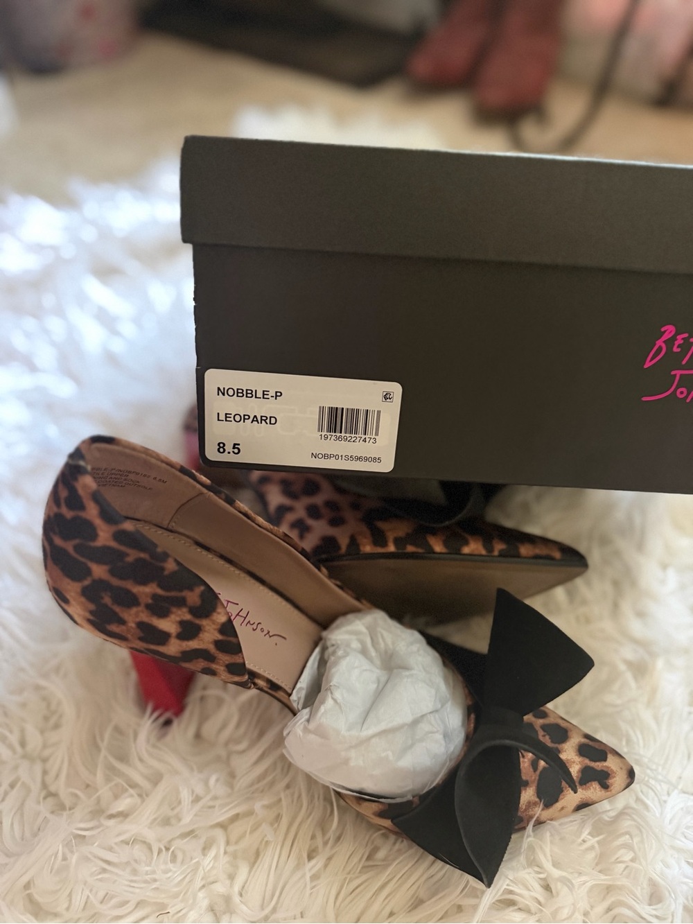 Betsey Johnson Leopard Print Pumps with Black Bow and Red Heel - Picture 3 of 3